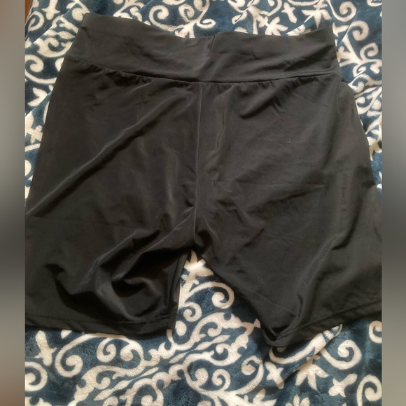Biker Shorts - Picture 3 of 4